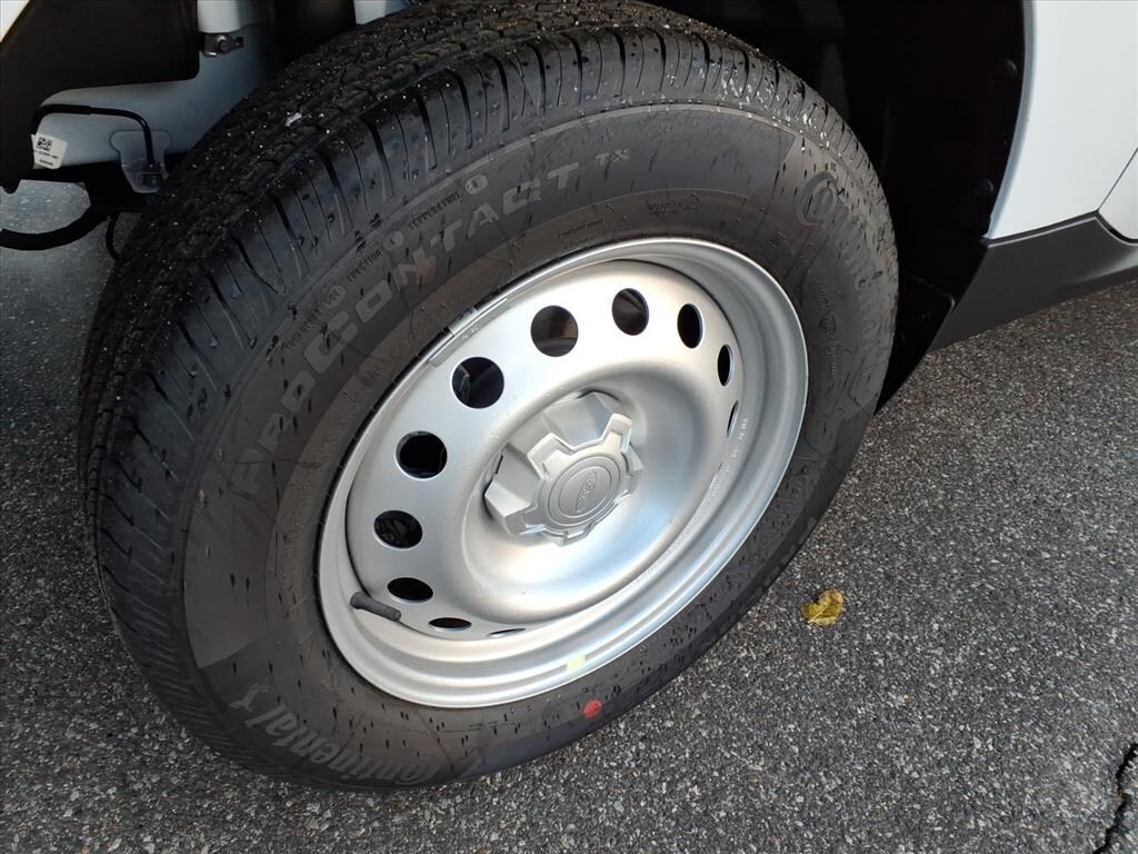 New 2025 Ford Maverick XL Truck SuperCrew