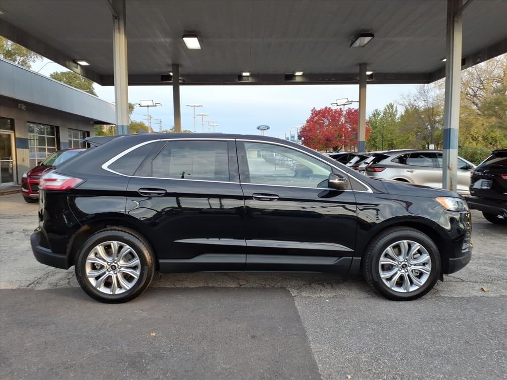 Certified 2023 Ford Edge Titanium SUV