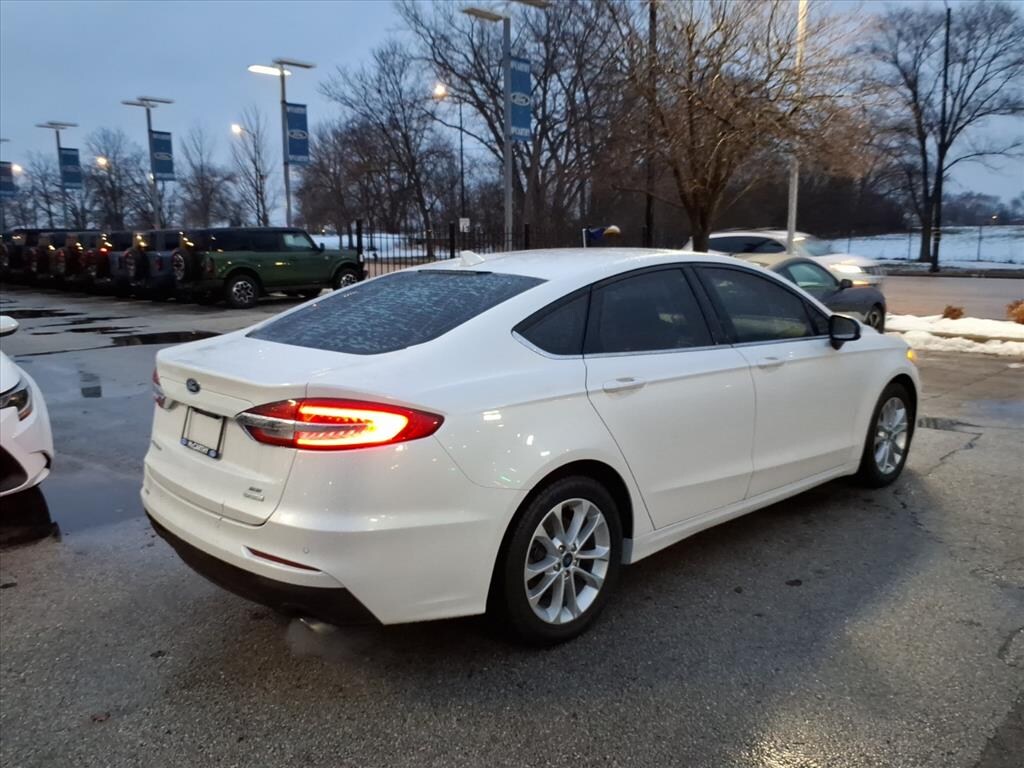 Used 2019 Ford Fusion SE Sedan