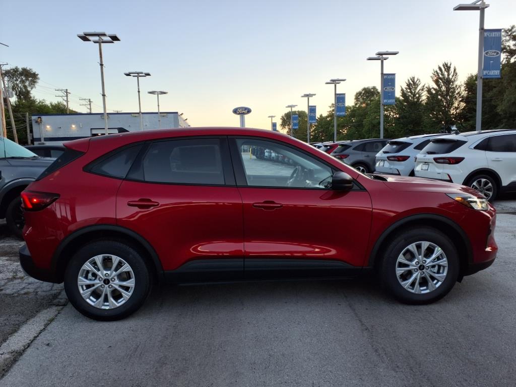 2025 Ford Escape Active photo 2