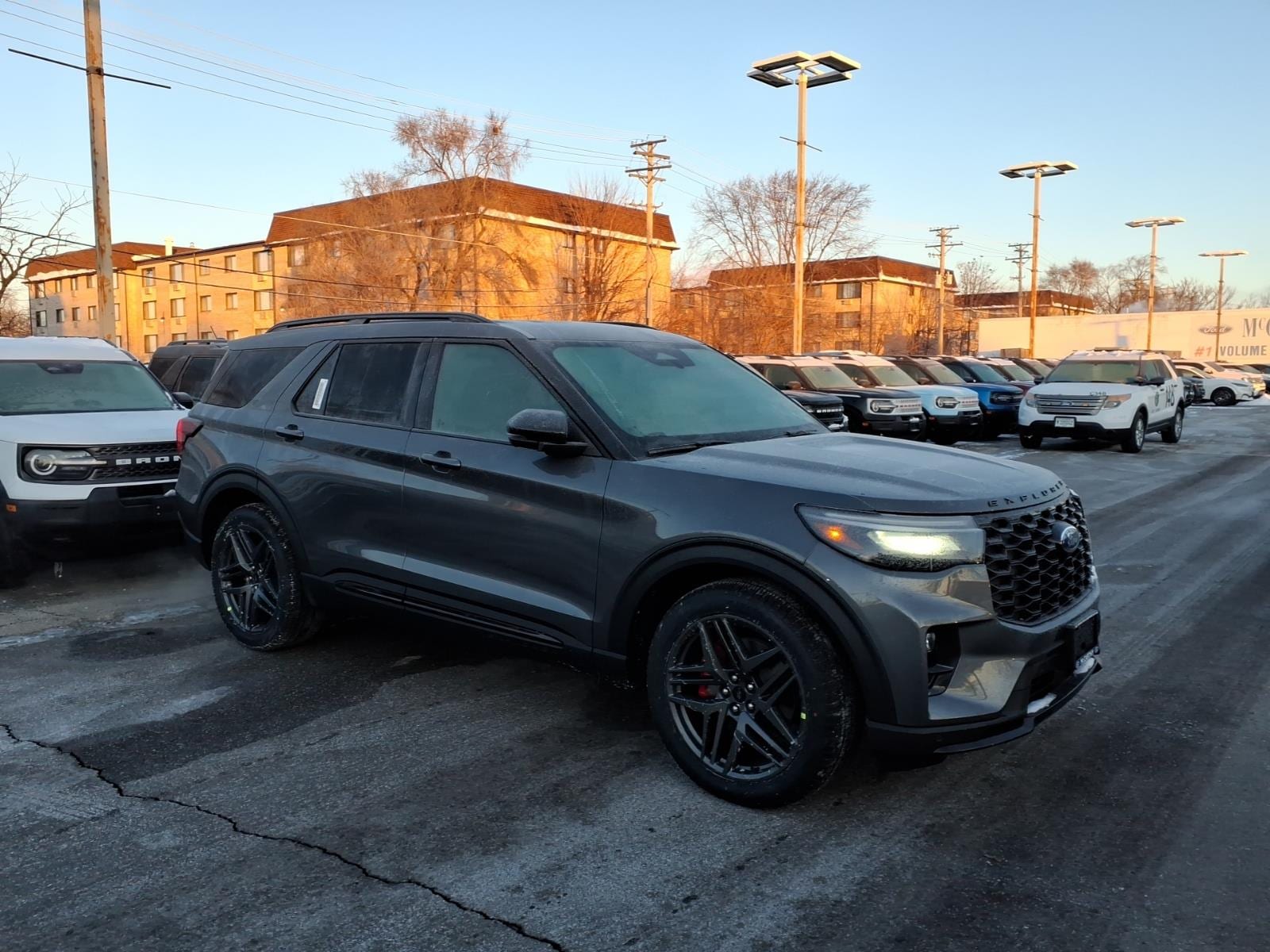 2026 Ford Explorer ST 4WD's photo
