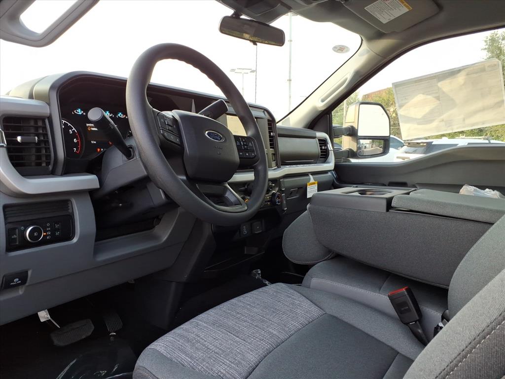 2026 Ford F-250 XLT photo 4