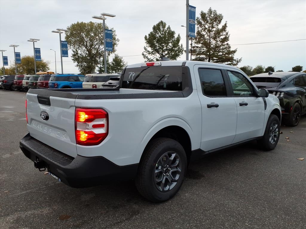 2025 Ford Maverick XLT photo 3