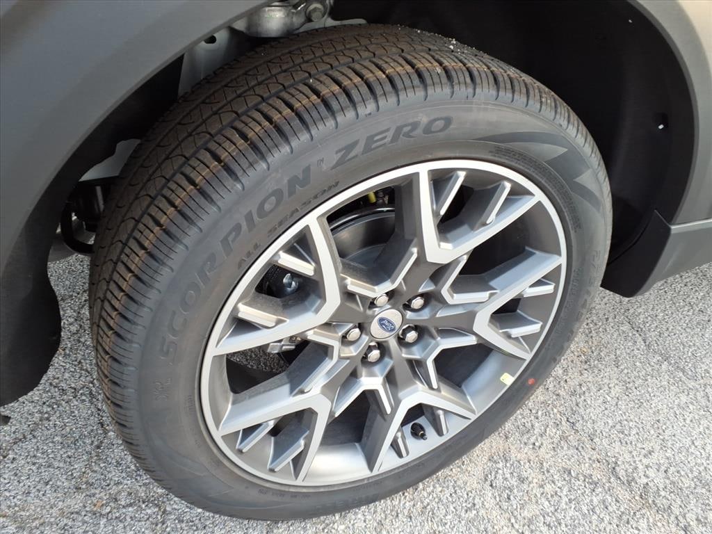 New 2025 Ford Explorer Platinum SUV