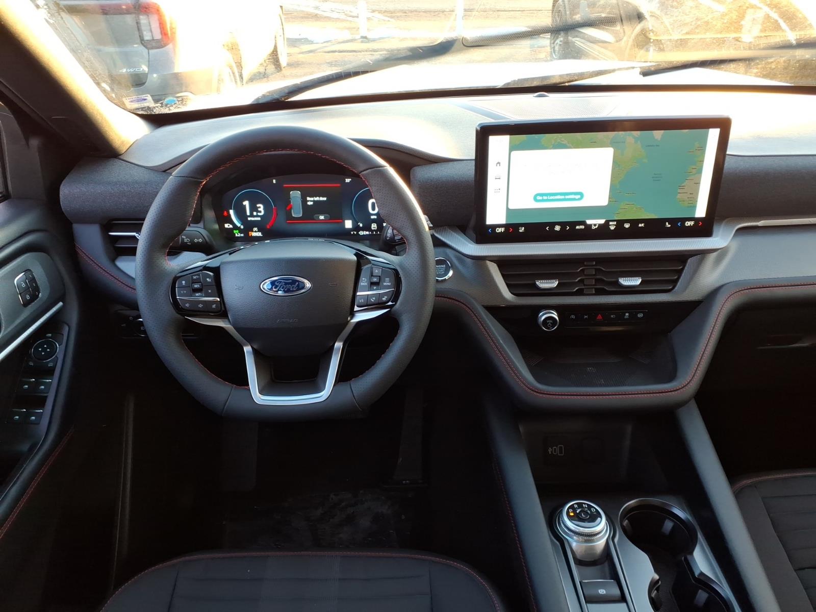 2026 Ford Explorer ST-Line - Photo 9