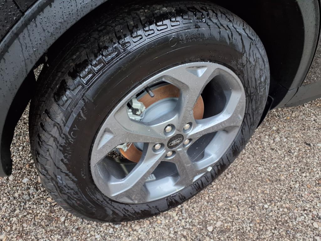 2025 Ford Escape ST-Line photo 4