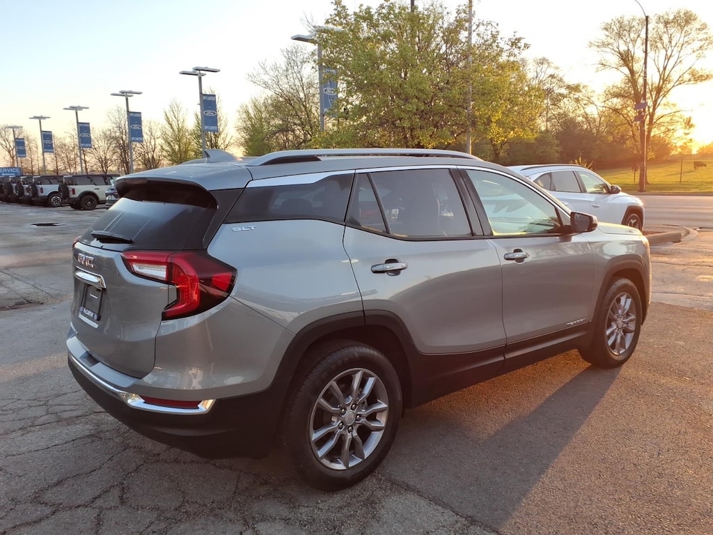 Used 2024 GMC Terrain SLT SUV