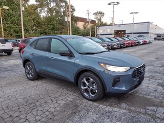 2026 Ford Escape ST-Line SUV