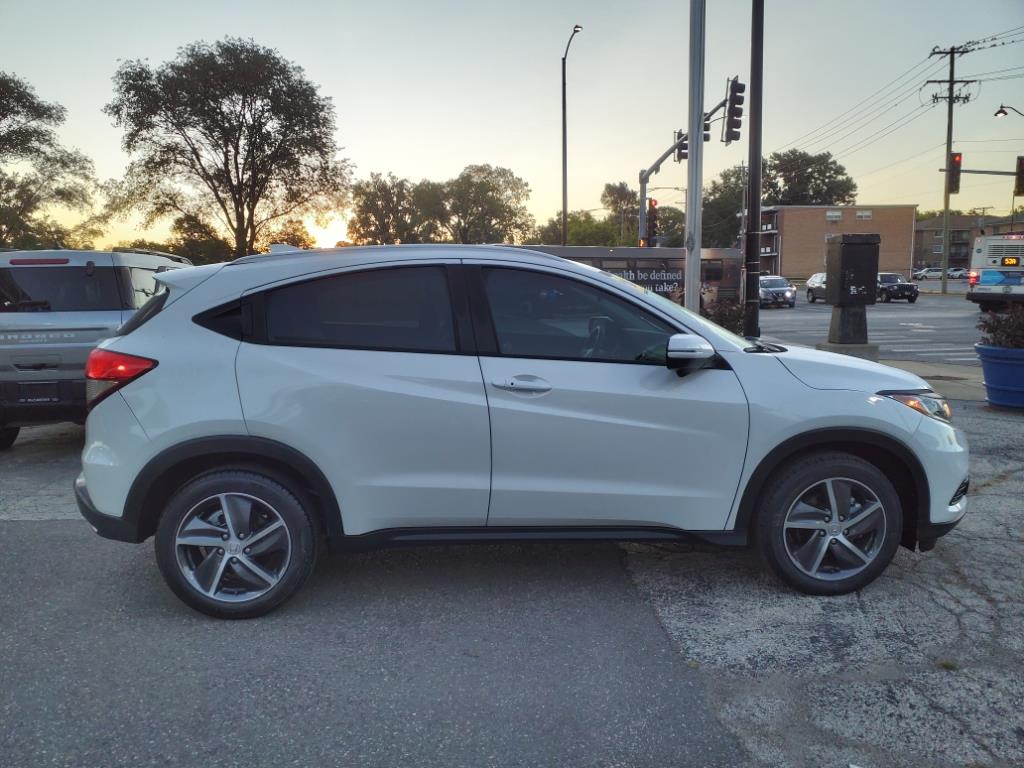 Used 2022 Honda HR-V EX with VIN 3CZRU6H56NM703874 for sale in Chicago, IL