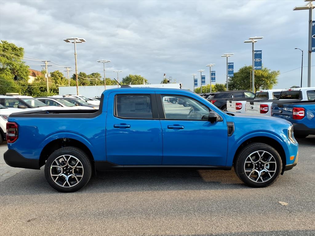 2025 Ford Maverick Lariat photo 2
