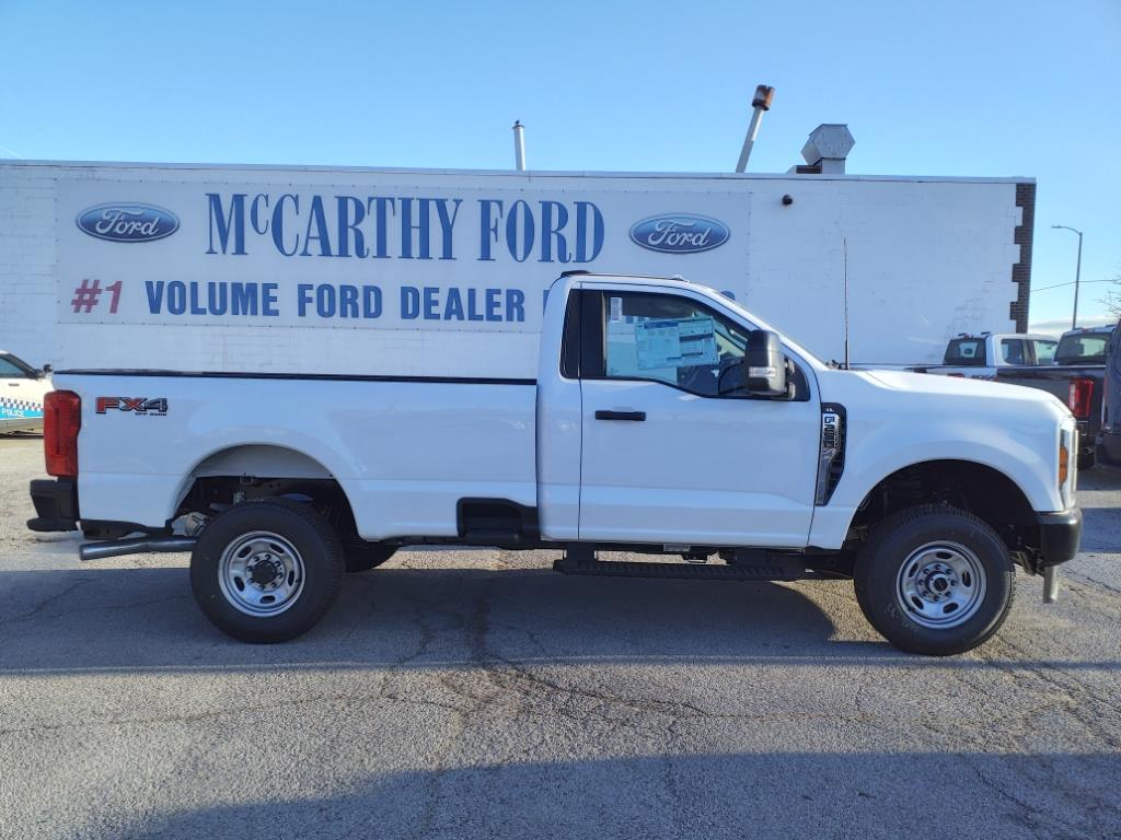 2025 Ford F-250 XL photo 2