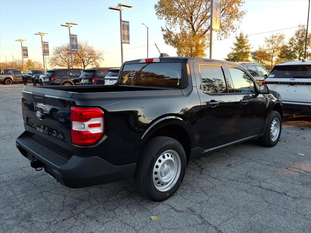 New 2025 Ford Maverick XL Truck SuperCrew