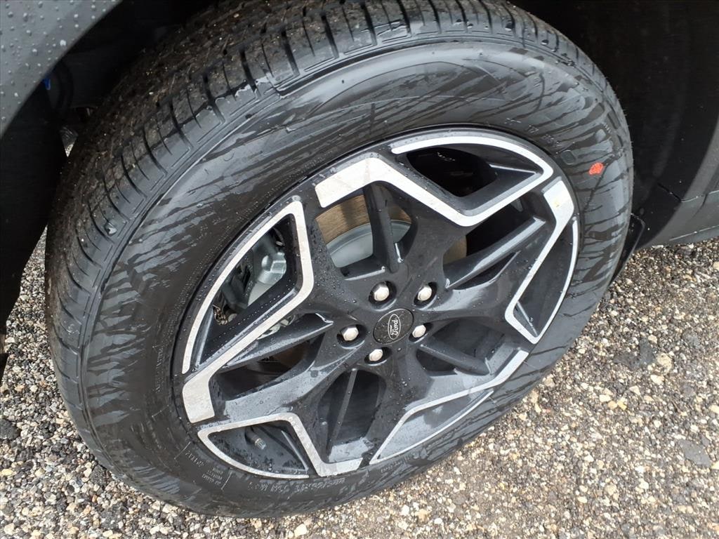 New 2026 Ford Escape Platinum SUV