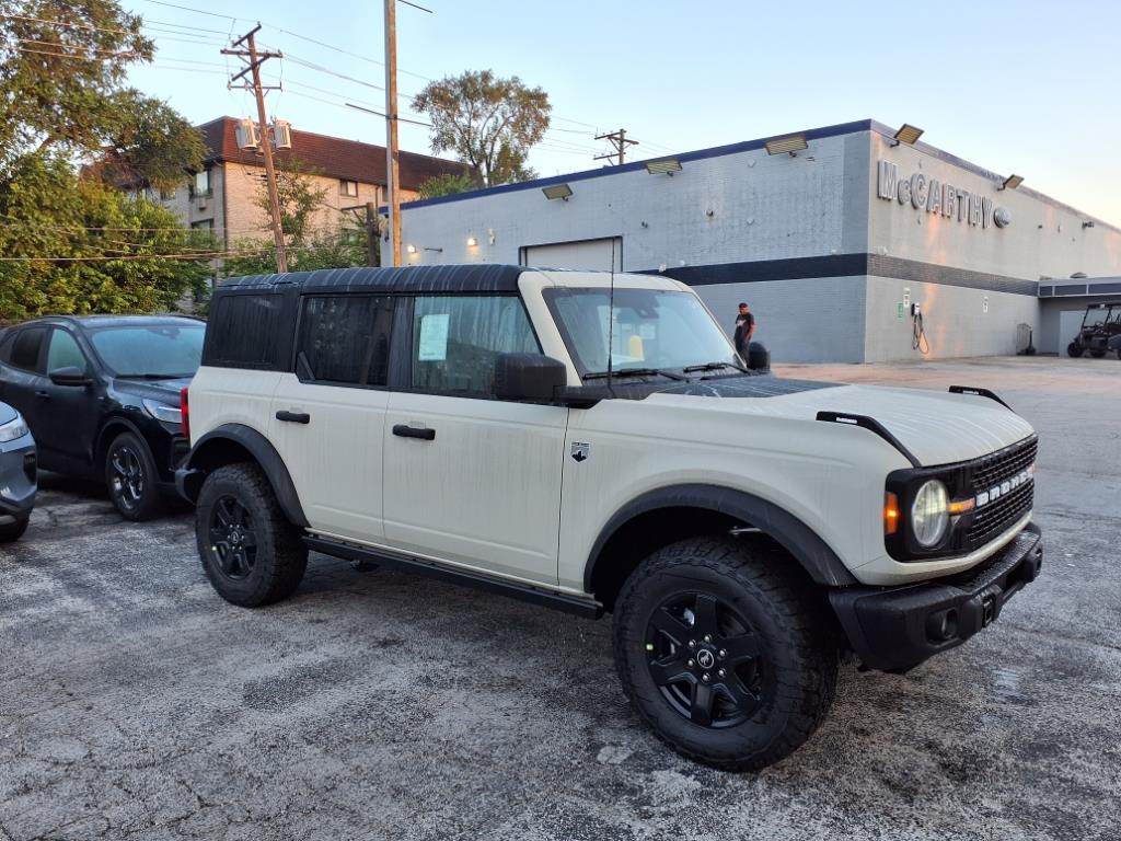 2025 Ford Bronco SUV 