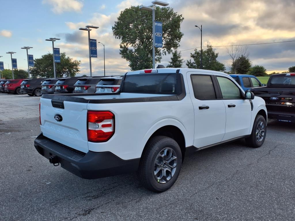 2025 Ford Maverick XLT photo 2