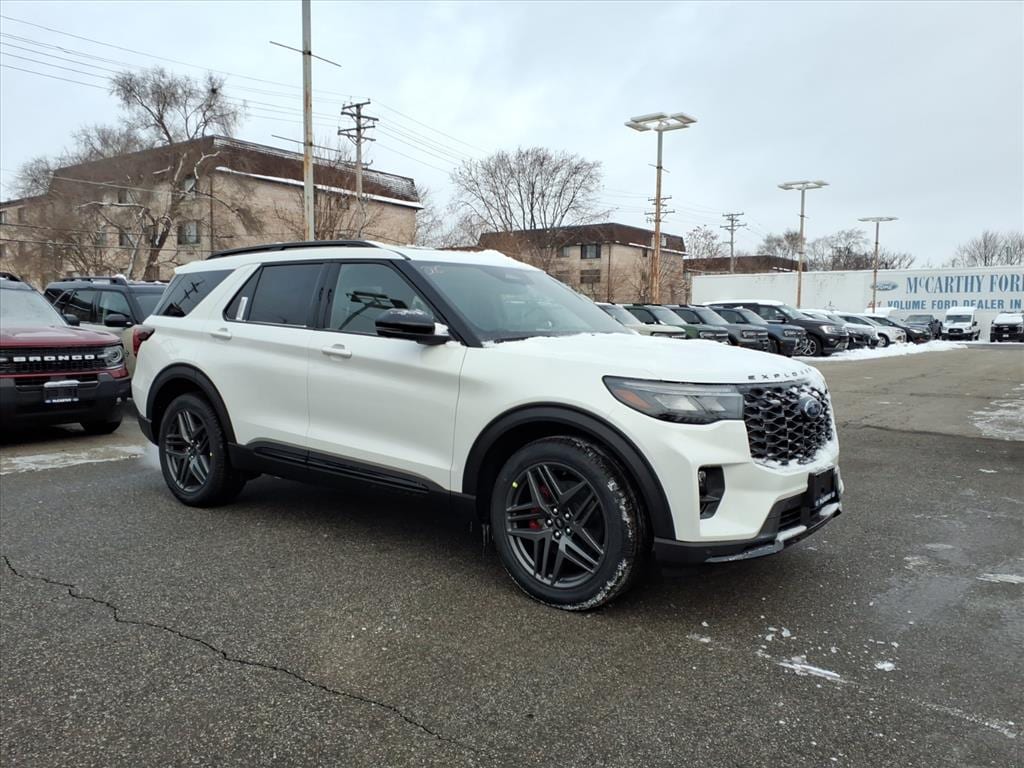 2026 Ford Explorer ST's photo