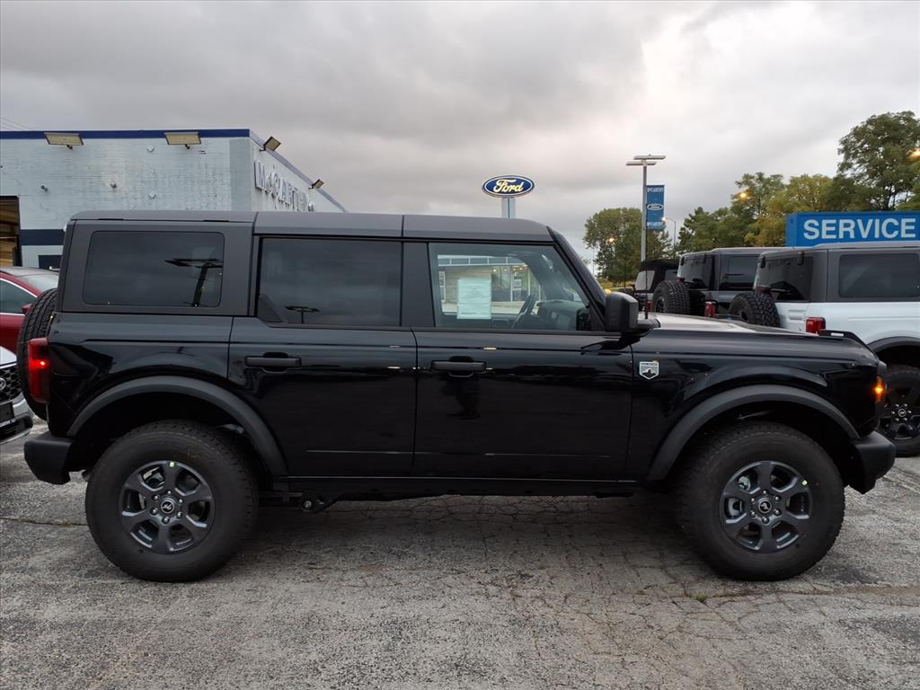 2025 Ford Bronco Big Bend photo 2