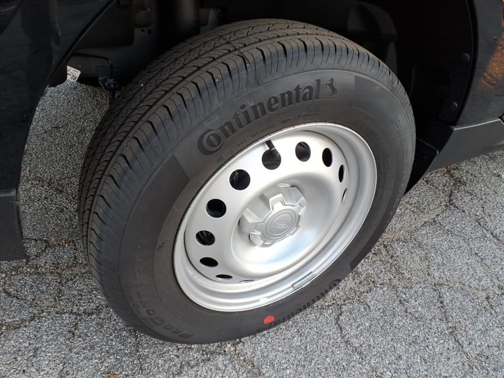 New 2025 Ford Maverick XL Truck SuperCrew