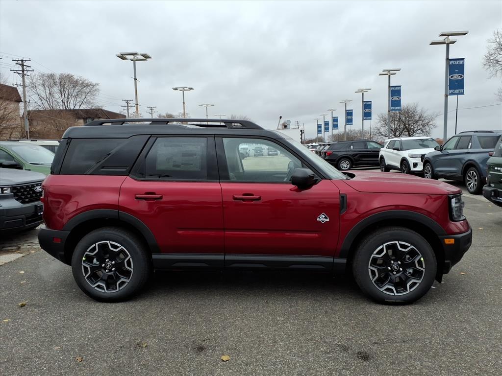 2025 Ford Bronco Sport Outer Banks photo 2