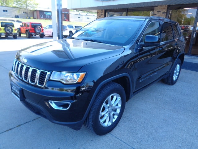 Used 2022 Jeep Grand Cherokee WK Laredo E with VIN 1C4RJFAG3NC162519 for sale in Newton, IL