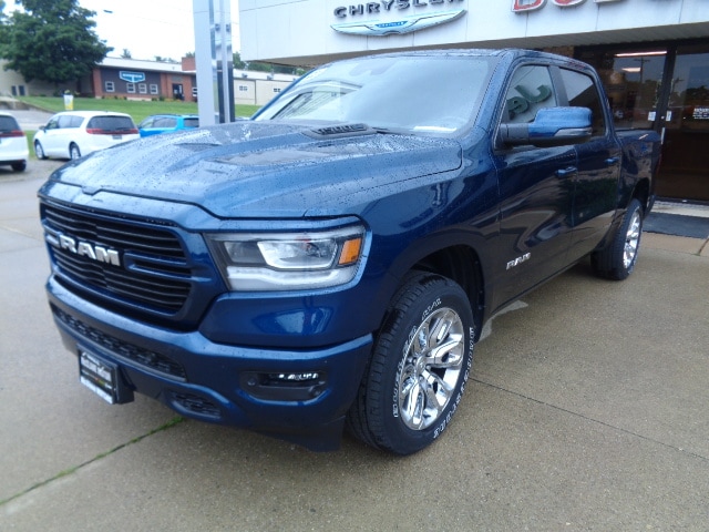 2023 RAM 1500 Laramie 4x4 Crew Cab 5'7's photo