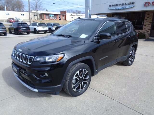 2023 Jeep Compass Limited photo 2