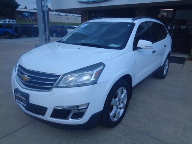 Used 2016 Chevrolet Traverse 1LT with VIN 1GNKRGKDXGJ317075 for sale in Newton, IL