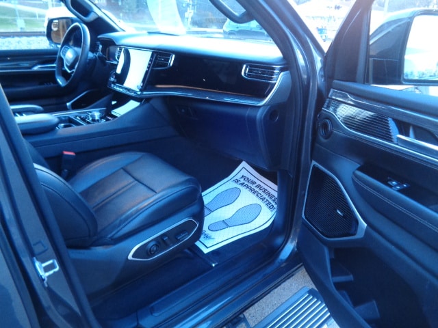 2022 Jeep Wagoneer Series III - Photo 9