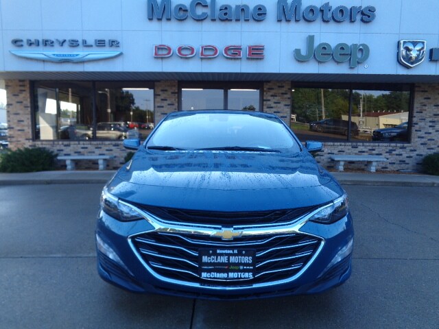 2024 Chevrolet Malibu 1LT photo 3