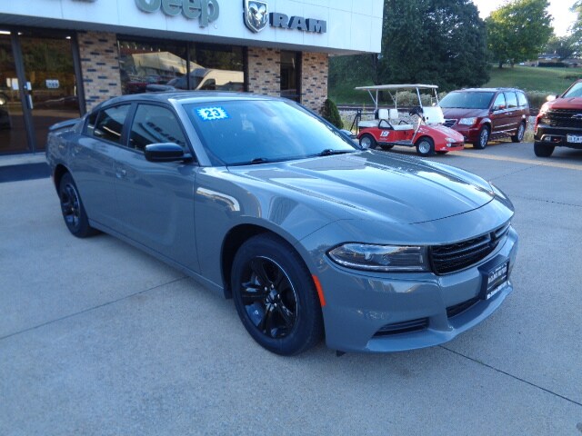 2023 Dodge Charger SXT photo 4