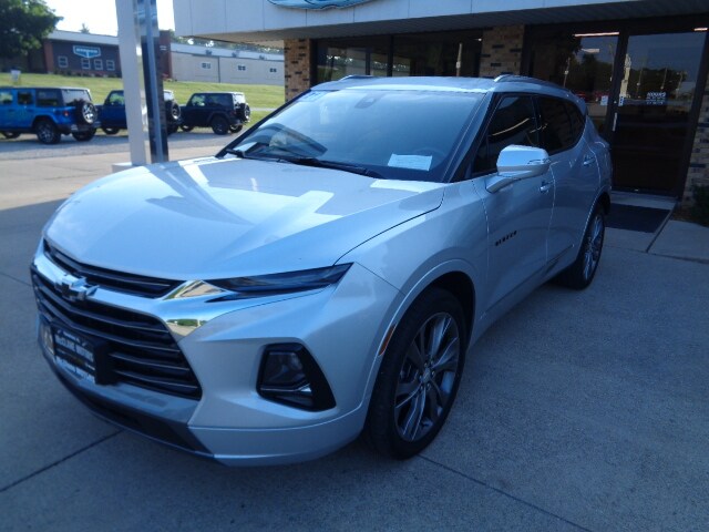 2021 Chevrolet Blazer Premier photo 2