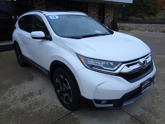 2019 Honda CR-V Touring photo 4