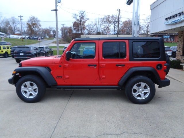 2023 Jeep Wrangler 4-Door Sport S's photo