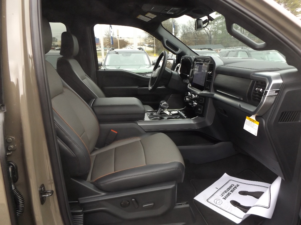 New 2025 Ford F-150 Lariat Truck SuperCrew Cab
