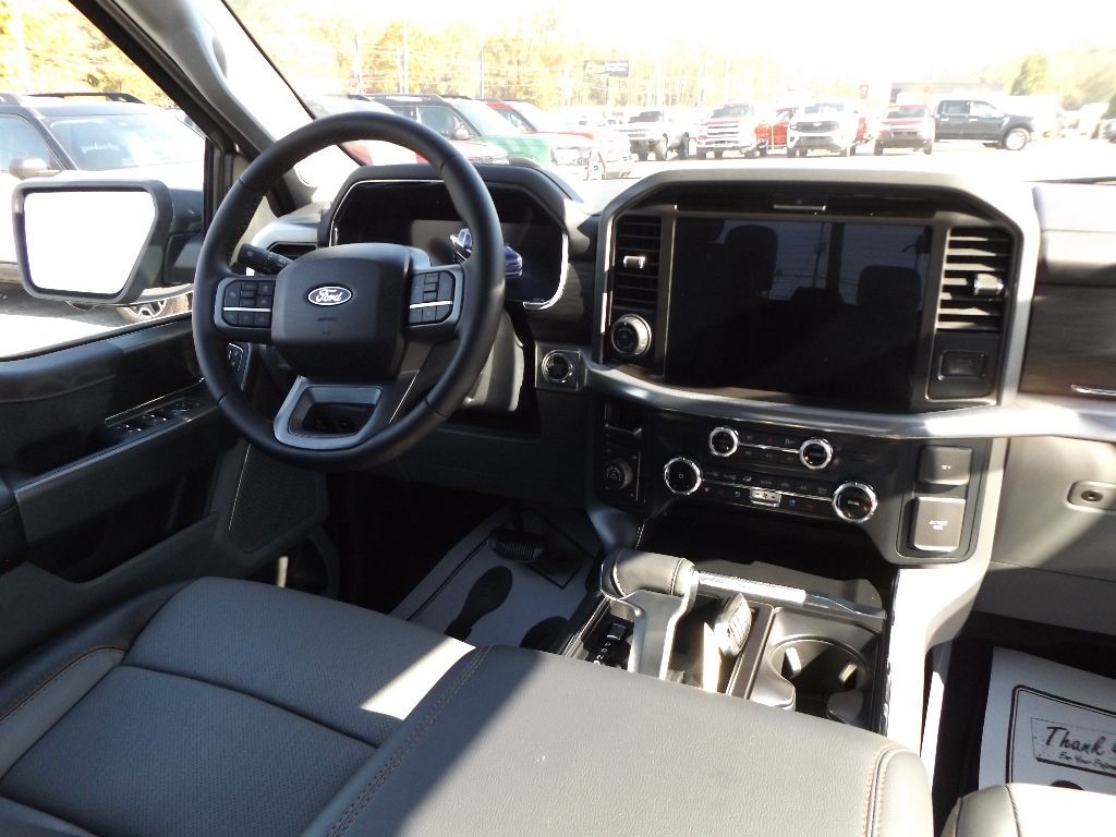 New 2025 Ford F-150 Lariat Truck SuperCrew Cab