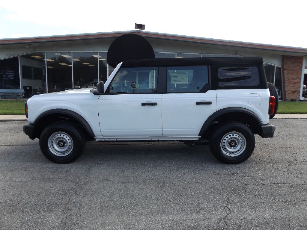 2025 Ford Bronco 4-Door Base - Photo 7