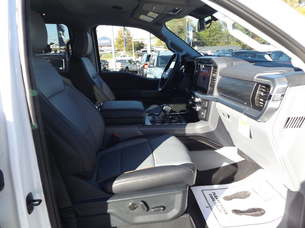 New 2025 Ford F-150 Lariat Truck SuperCrew Cab