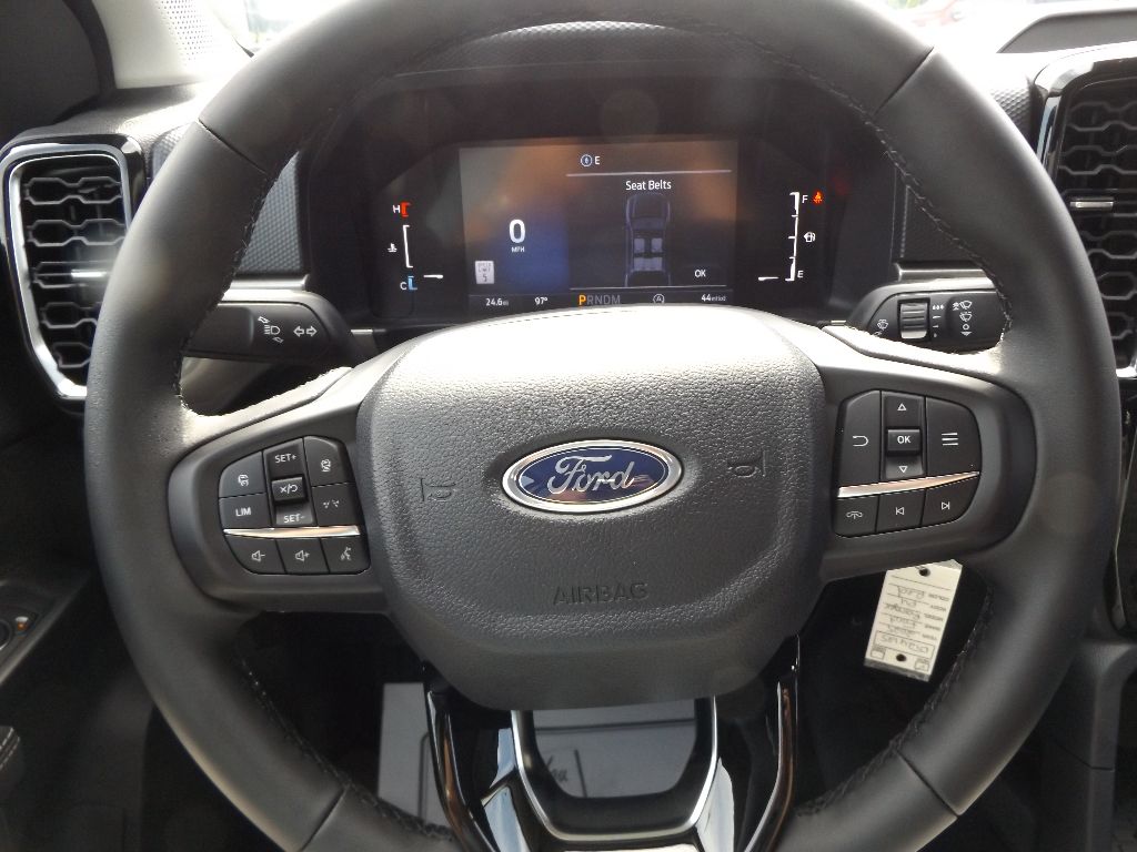 2025 Ford Ranger XLT - Photo 13