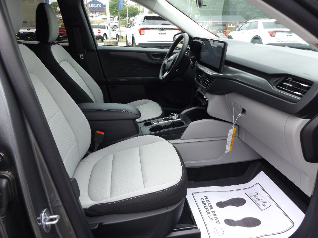 2025 Ford Escape Active photo 2