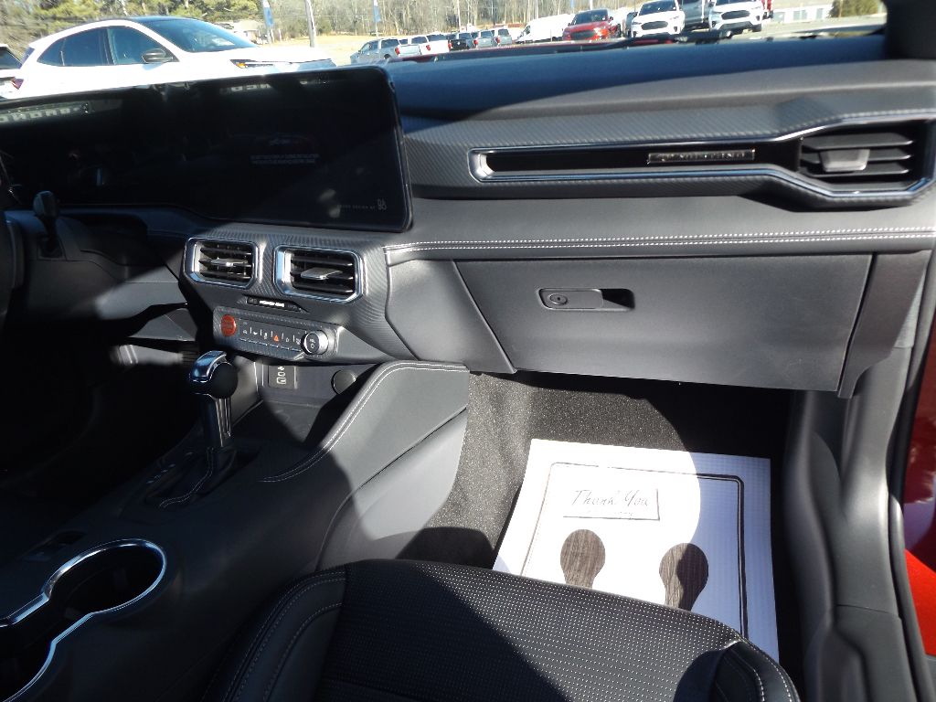 2025 Ford Mustang GT Premium photo 4