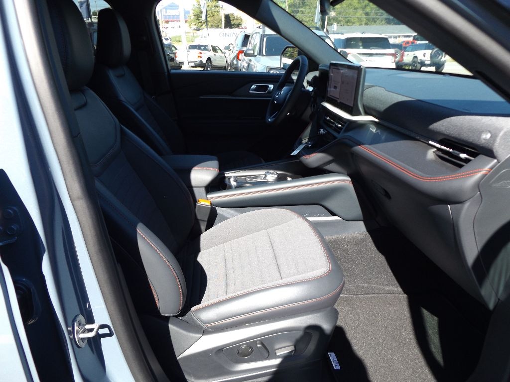 New 2025 Ford Explorer ST-Line SUV