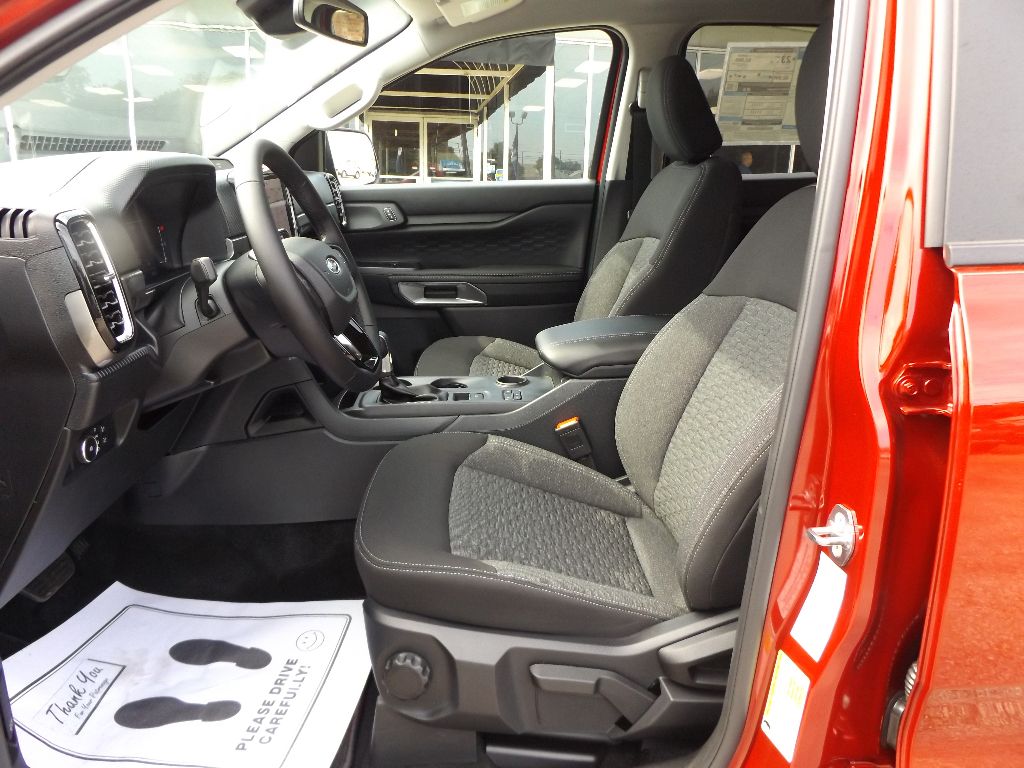 2025 Ford Ranger XLT - Photo 12
