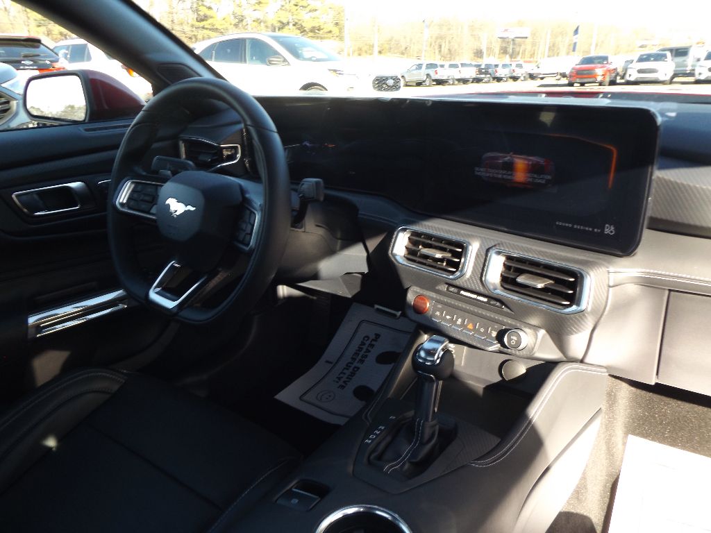 2025 Ford Mustang GT Premium photo 3