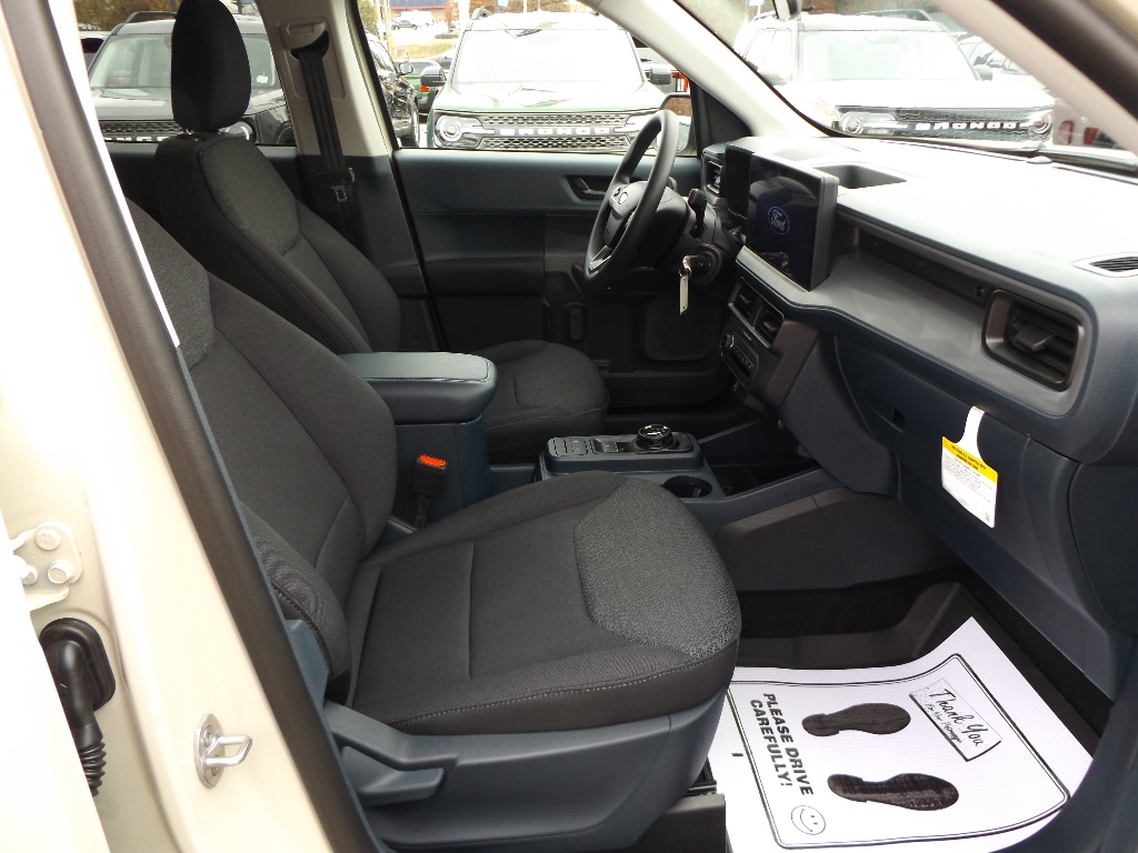 New 2025 Ford Maverick XL Truck SuperCrew