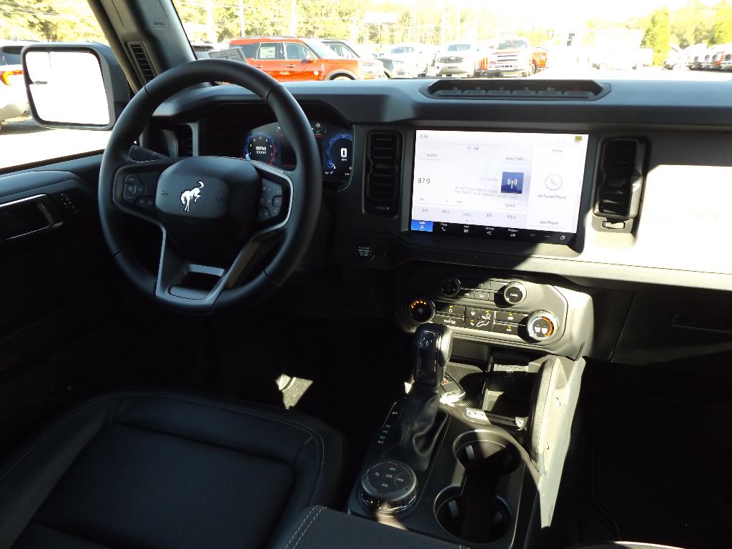 2025 Ford Bronco Badlands photo 3