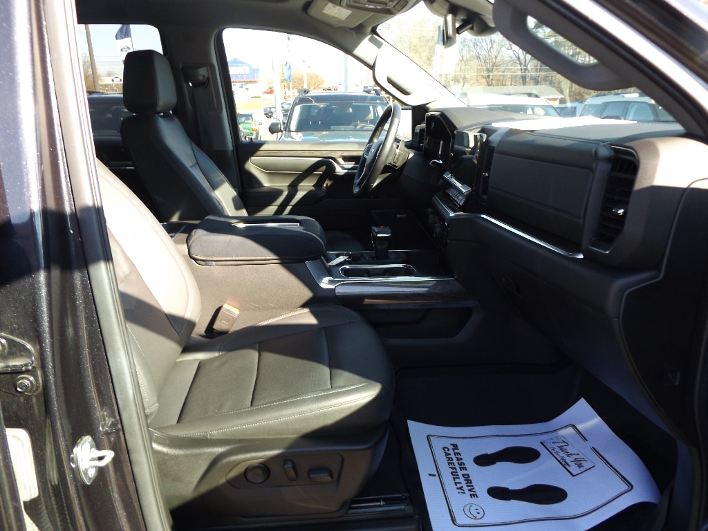 Used 2022 Chevrolet Silverado LTZ Crew Cab