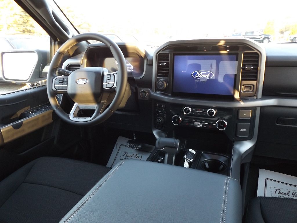 New 2025 Ford F-150 XLT Truck SuperCrew Cab