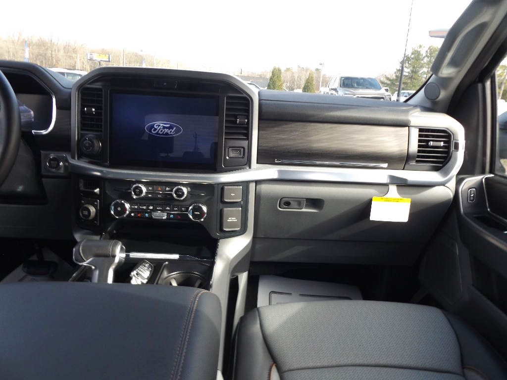 New 2025 Ford F-150 Lariat Truck SuperCrew Cab