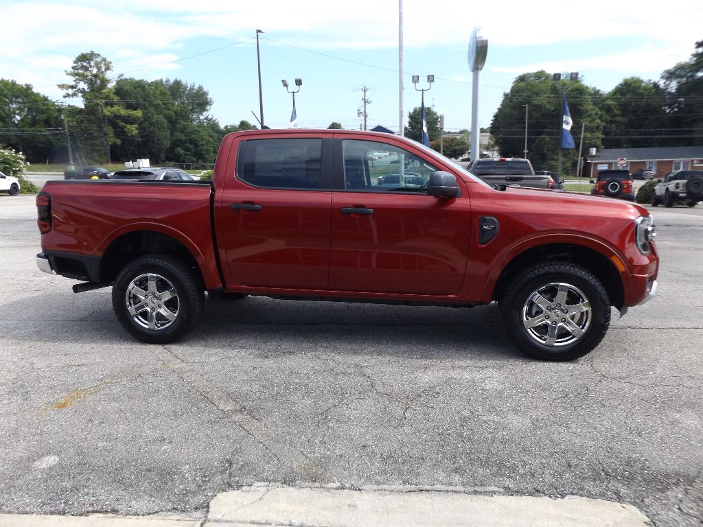 2025 Ford Ranger XLT - Photo 11