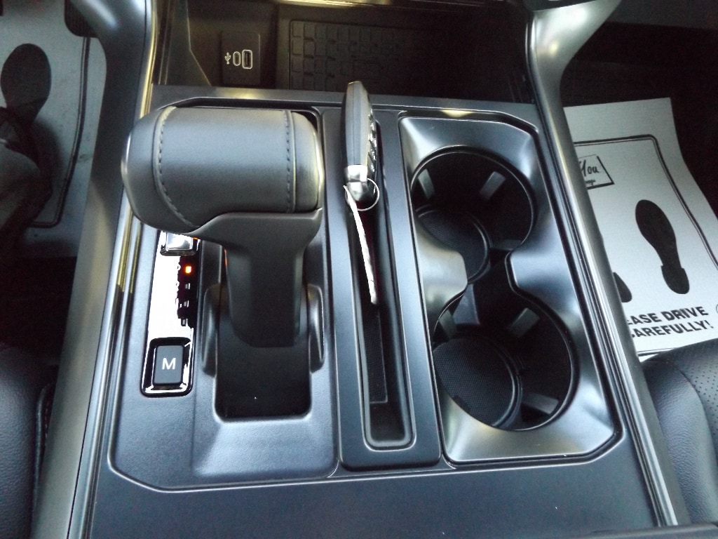 2025 Ford F-150 Lariat - Photo 18